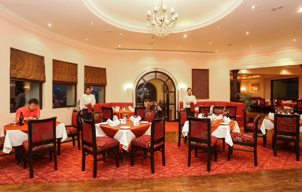 Grand Hotel Kathmandu Catmandu Exterior foto