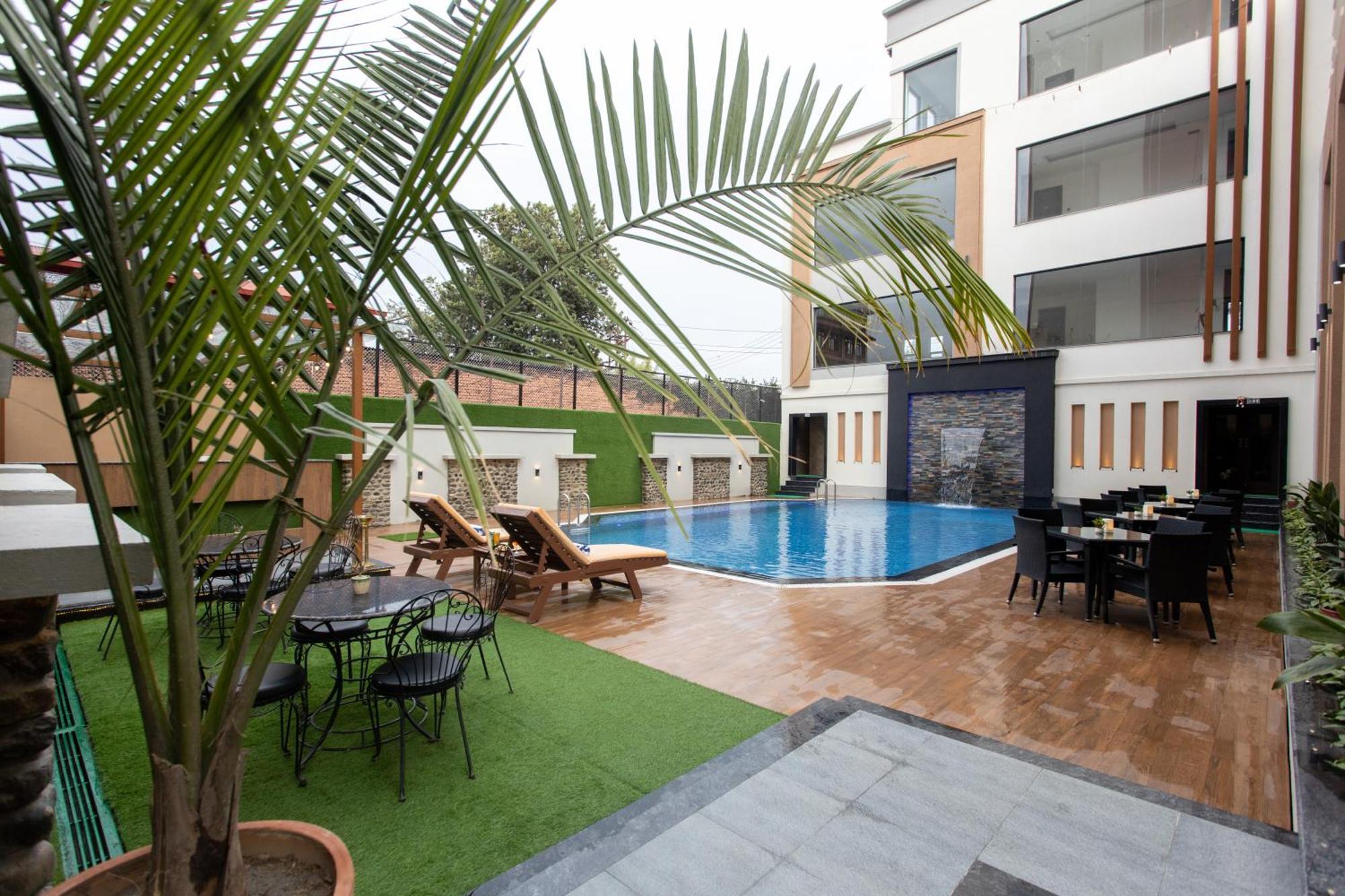 Grand Hotel Kathmandu Catmandu Exterior foto