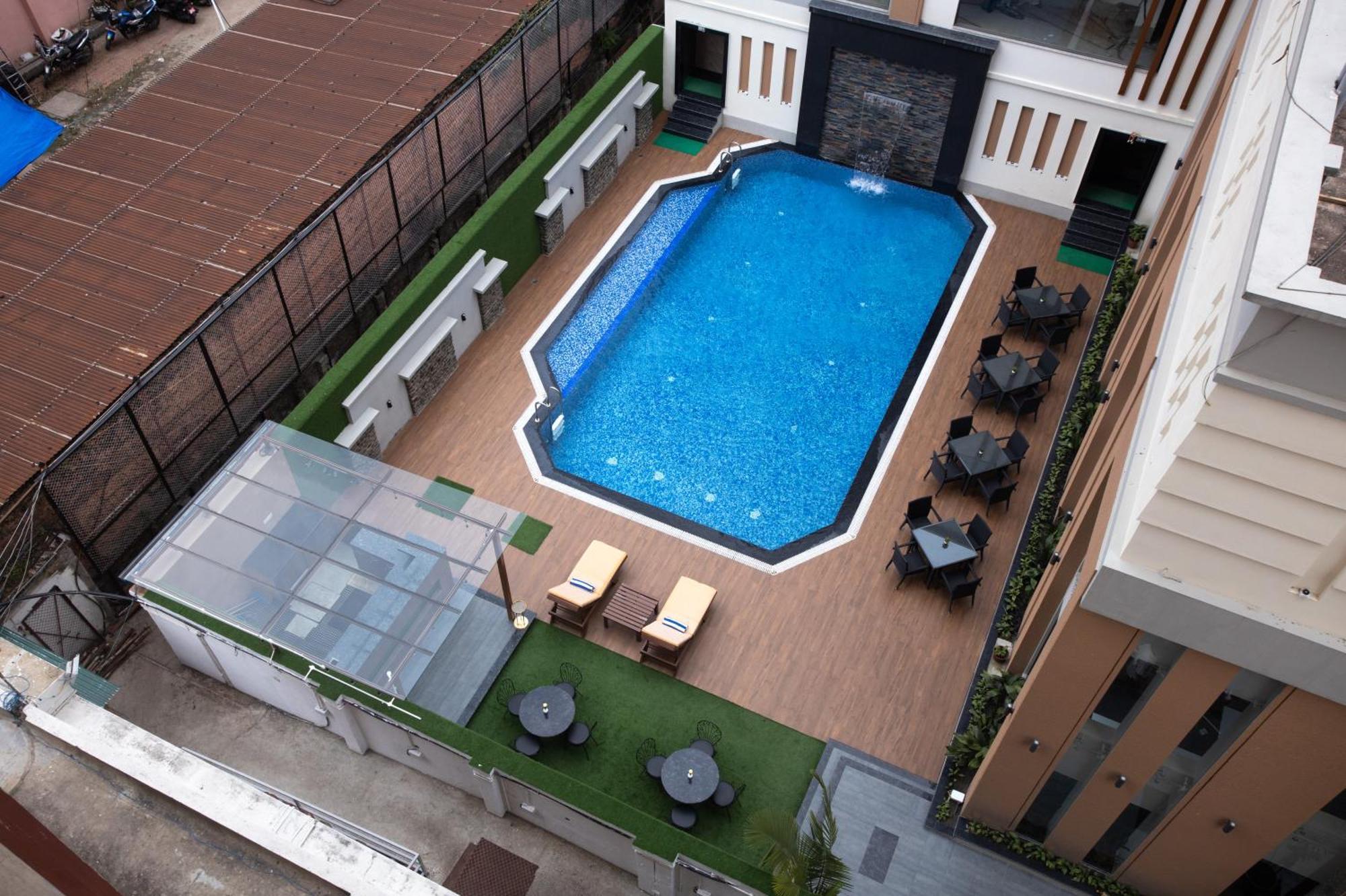 Grand Hotel Kathmandu Catmandu Exterior foto
