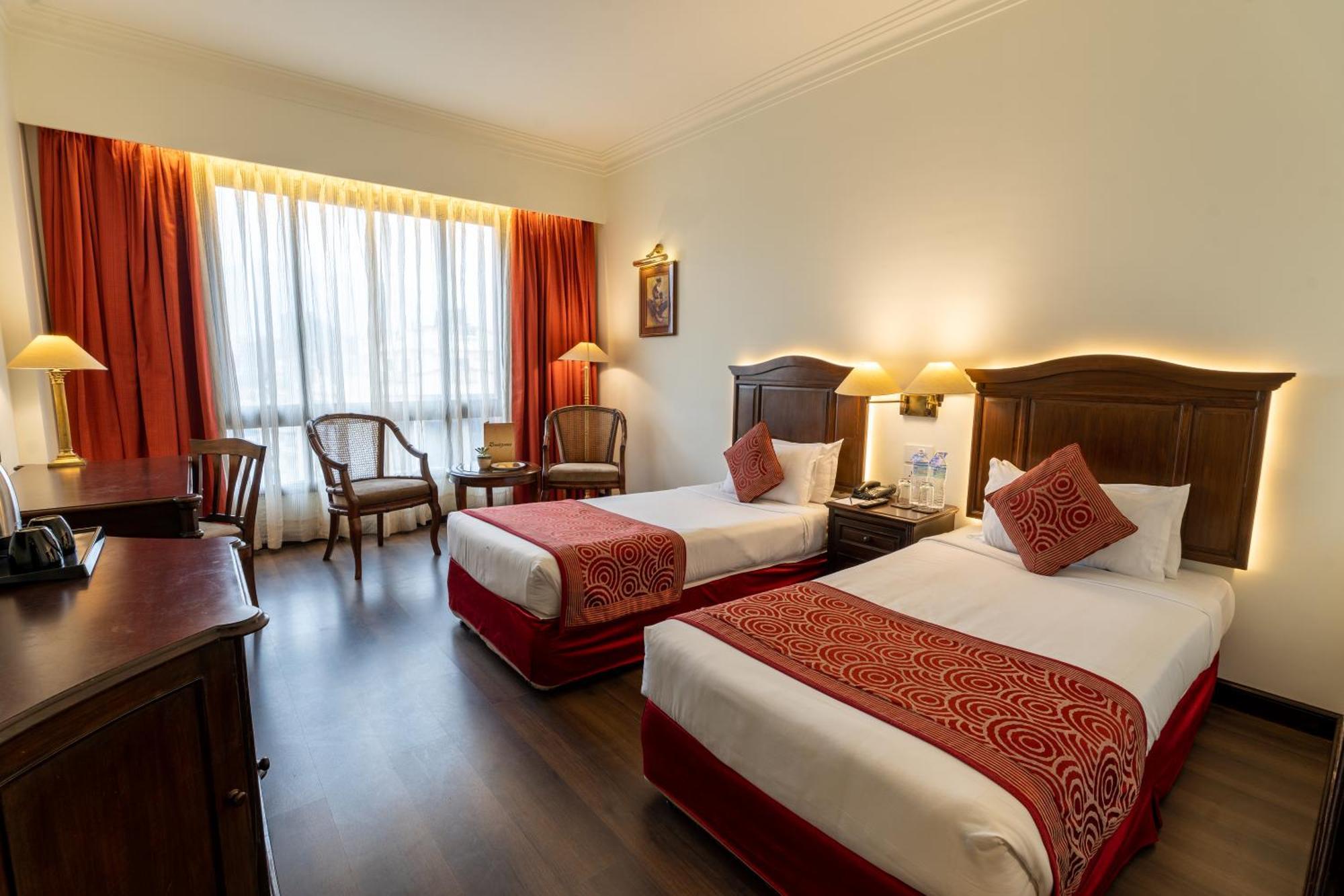 Grand Hotel Kathmandu Catmandu Exterior foto